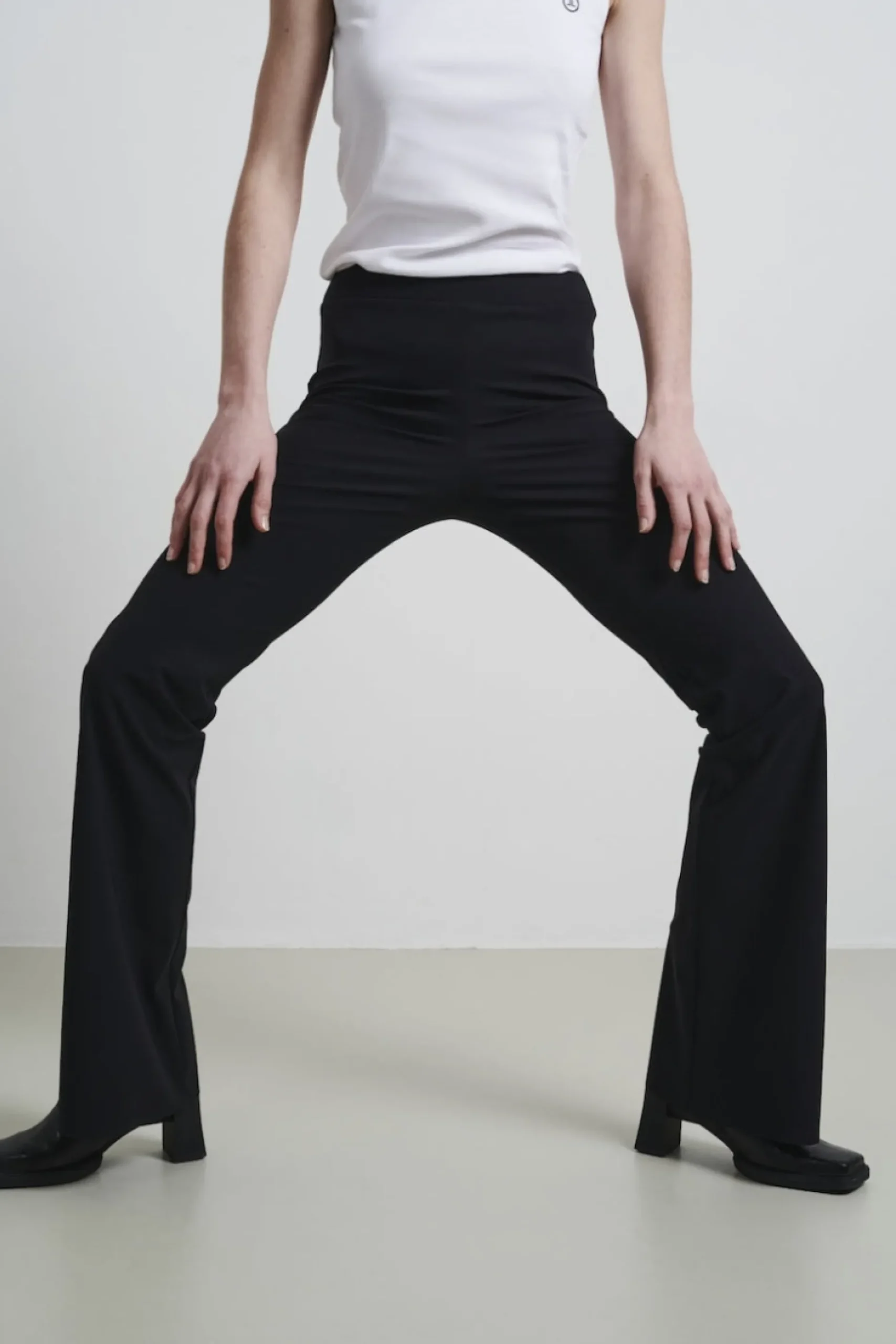 Pants Eliya Easy Wear Flair Technical Jersey