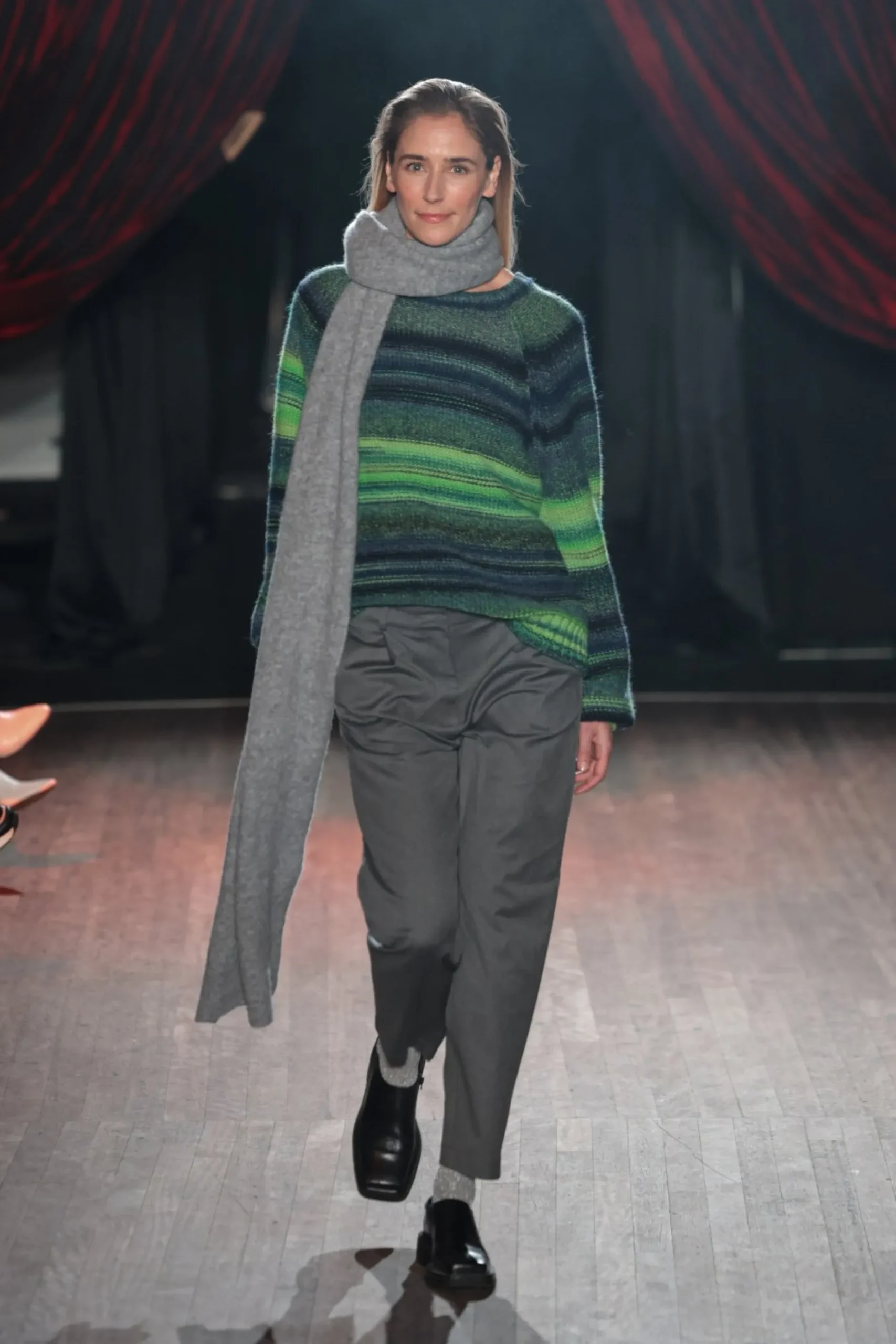 1083 Pullover