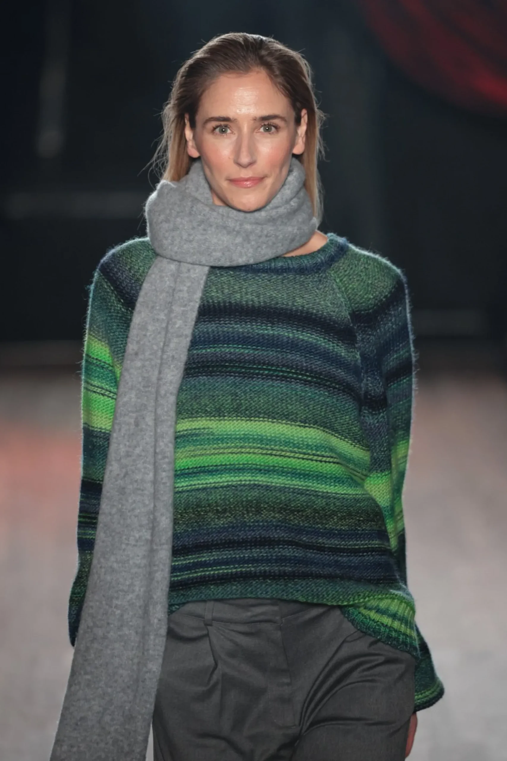 1083 Pullover